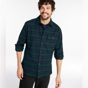 Y2k 90.s VINTAGE L.L. Bean Men's Navy and Forest Plaid Shirt